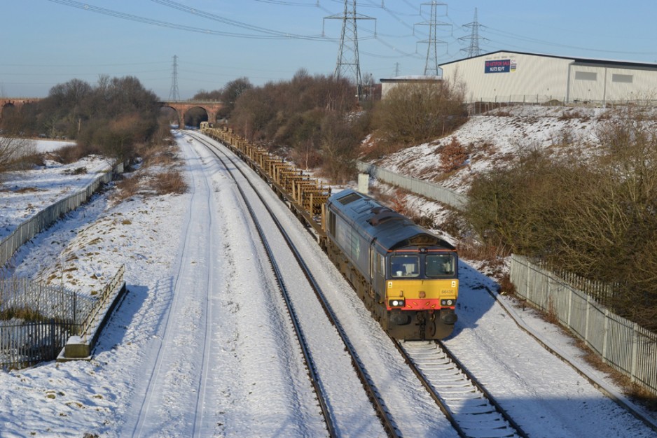 No.66433 at Beighton in the snow