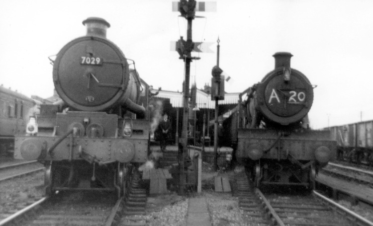 7029 at Worcester Shrub Hill